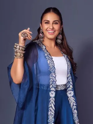 Huma Qureshi In Unique Traditional German Silver Plated Handcuff